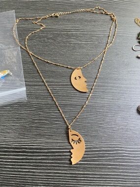 Gold Double-Layer Moon Face Pendant Necklace - Women Jewelry